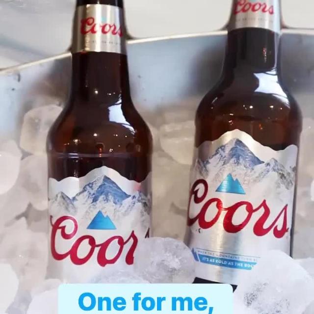 Tag who you'd share a beer with in the comments below⬇️🍺

#Coors #Outside #Chiller #IceBucket

Please Drink Responsibly.
