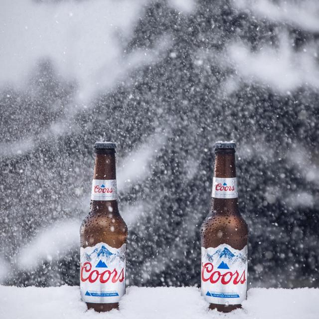 Snowflakes falling, blue mountains calling 🔵❄️

#Coors #UKSnow #Beer 

Please Drink Responsibly